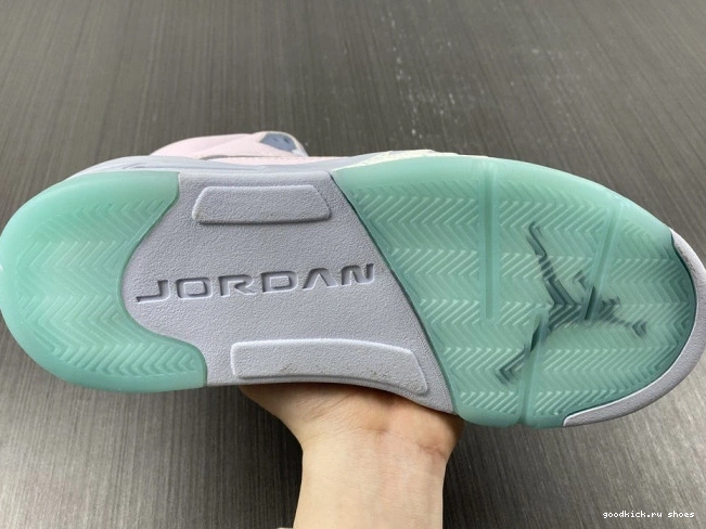 5 DV0562-600 Easter Jordan Air 0815